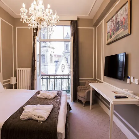 Triada Taksim - Special Category Isztambul