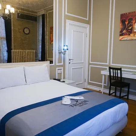 Triada Taksim - Special Category Istanbul