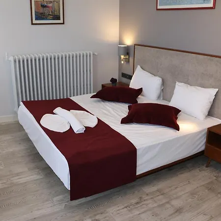 Triada Taksim - Special Category