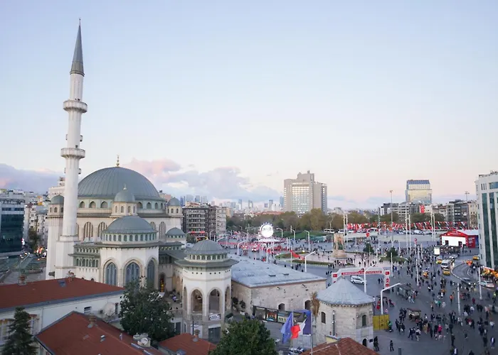 Triada Taksim - Special Category 4*