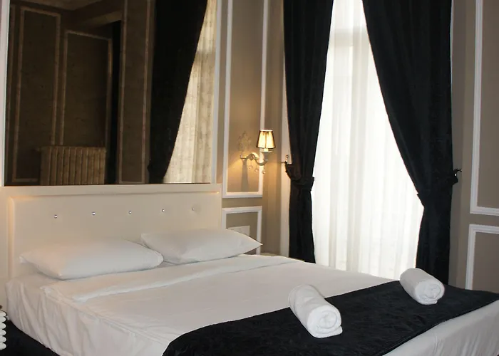 Triada Taksim - Special Category 4*