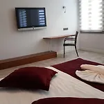 Triada Taksim - Special Category 호텔 4*