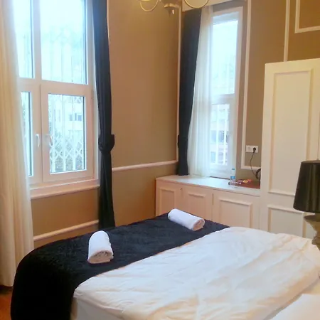 Triada Taksim - Special Category מלון 4*